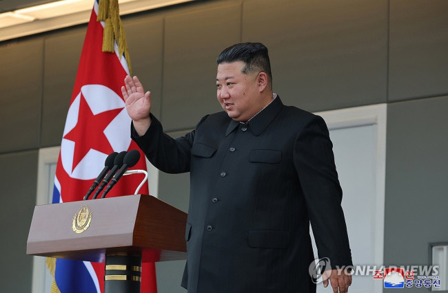 수해지역 방문한 김정은 북한 국무위원장