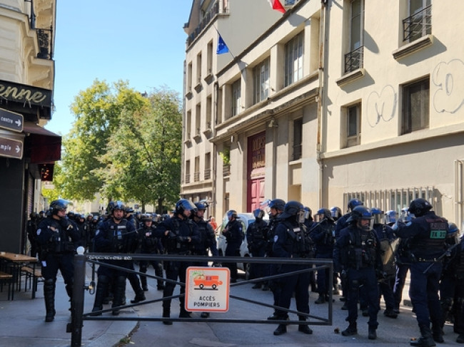 대기중인 경찰들